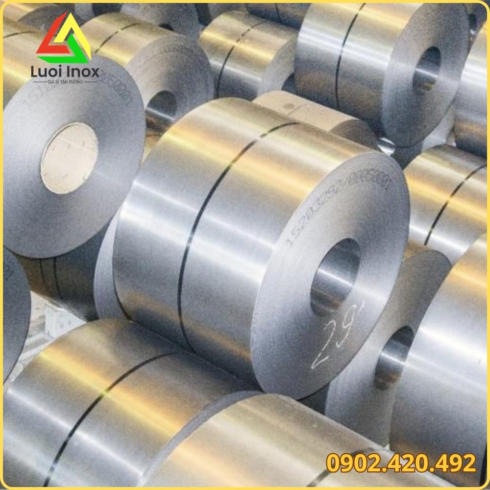 Bề mặt thép tấm mạ kẽm sáng bóng nhờ lớp kẽm bảo vệ anod chống oxy hóa