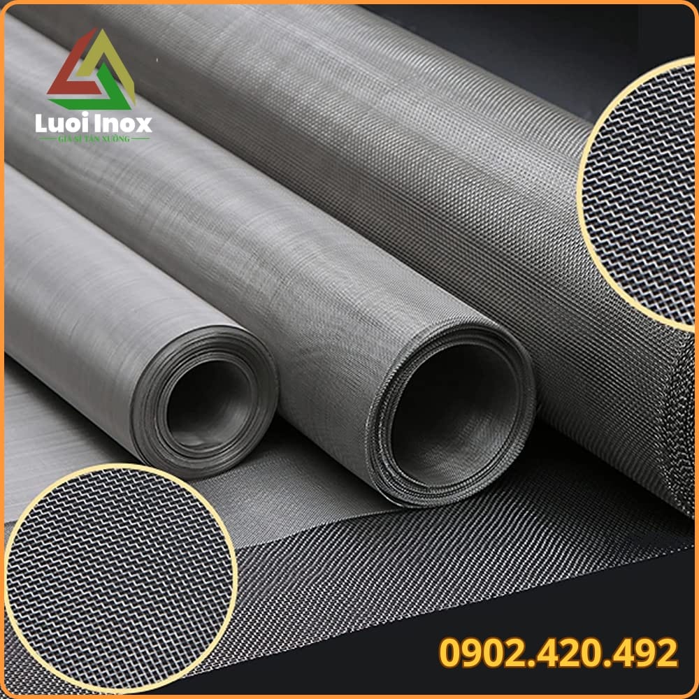 Sợi inox mảnh dệt chéo tạo ô lưới siêu nhỏ, khác lưới đục lỗ trên tấm