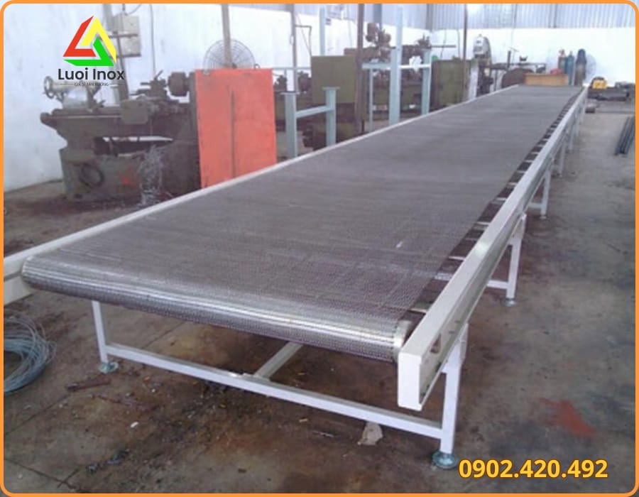 Mặt lưới inox và khung chân hộp băng tải dùng cho ngành thực phẩm, hóa chất