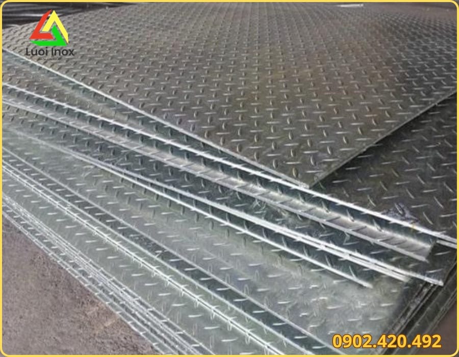 Công thức tính khối lượng tấm thép gân theo độ dày, khổ rộng và chiều dài