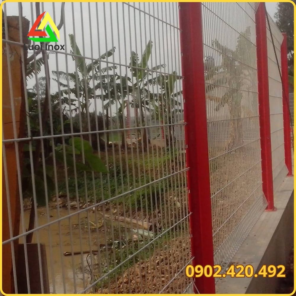 Thước kẹp đo đường kính sợi lưới thép để đối chiếu dung sai tiêu chuẩn khi nhận hàng
