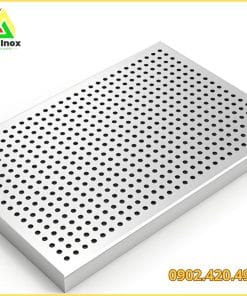 Khay inox đục lỗ kích thước đa dạng, ứng dụng và cách chọn mác inox chuẩn