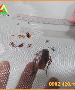 Lưới inox chống côn trùng mắt nhỏ lắp cửa sổ, chọn đúng mắt lưới và mác không rỉ