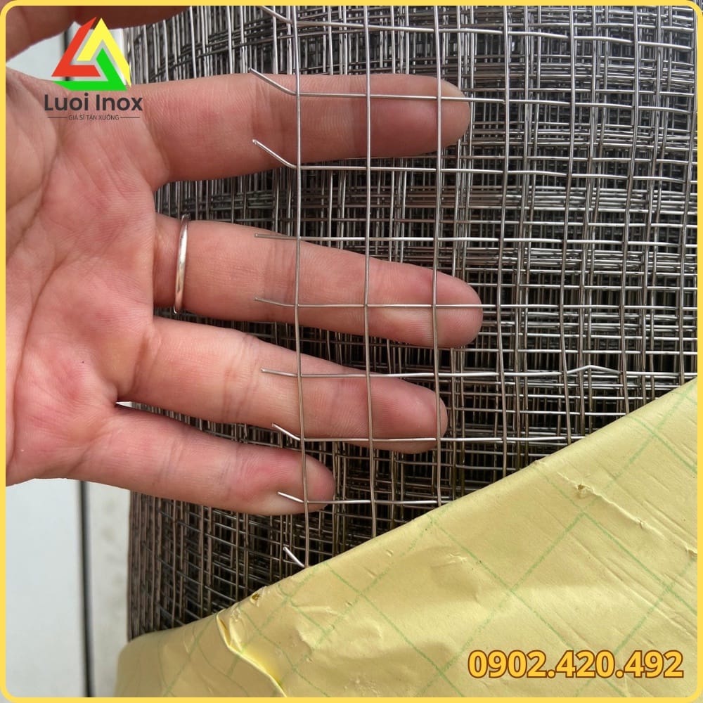 Lưới sắt lỗ nhỏ là gì, quy cách mắt lưới, sợi và ứng dụng thực tế