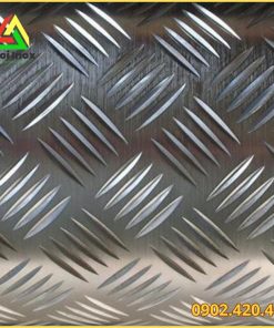 Nhôm gân chống trượt quy cách độ dày ứng dụng so sánh với thép tấm chống trượt