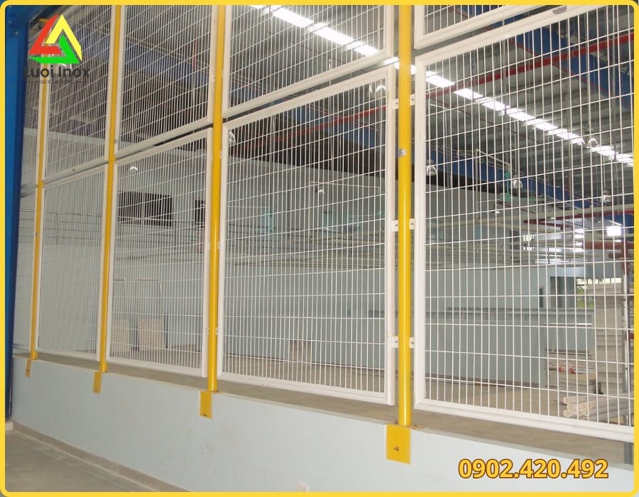 Lưới mắt cáo đan ô hình thoi dùng làm hàng rào, khổ lưới 1-1,5m