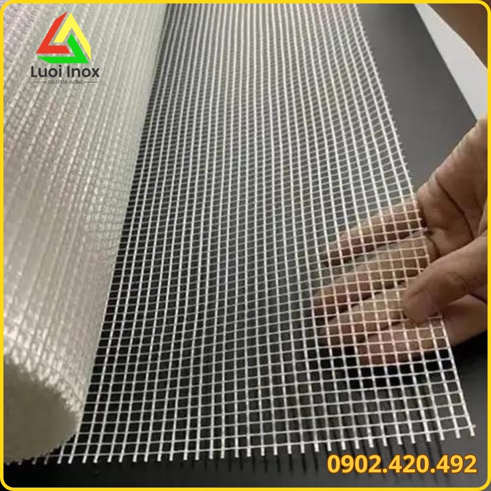 Cuộn lưới thủy tinh trát tường dệt từ sợi thủy tinh phủ nhựa chống kiềm