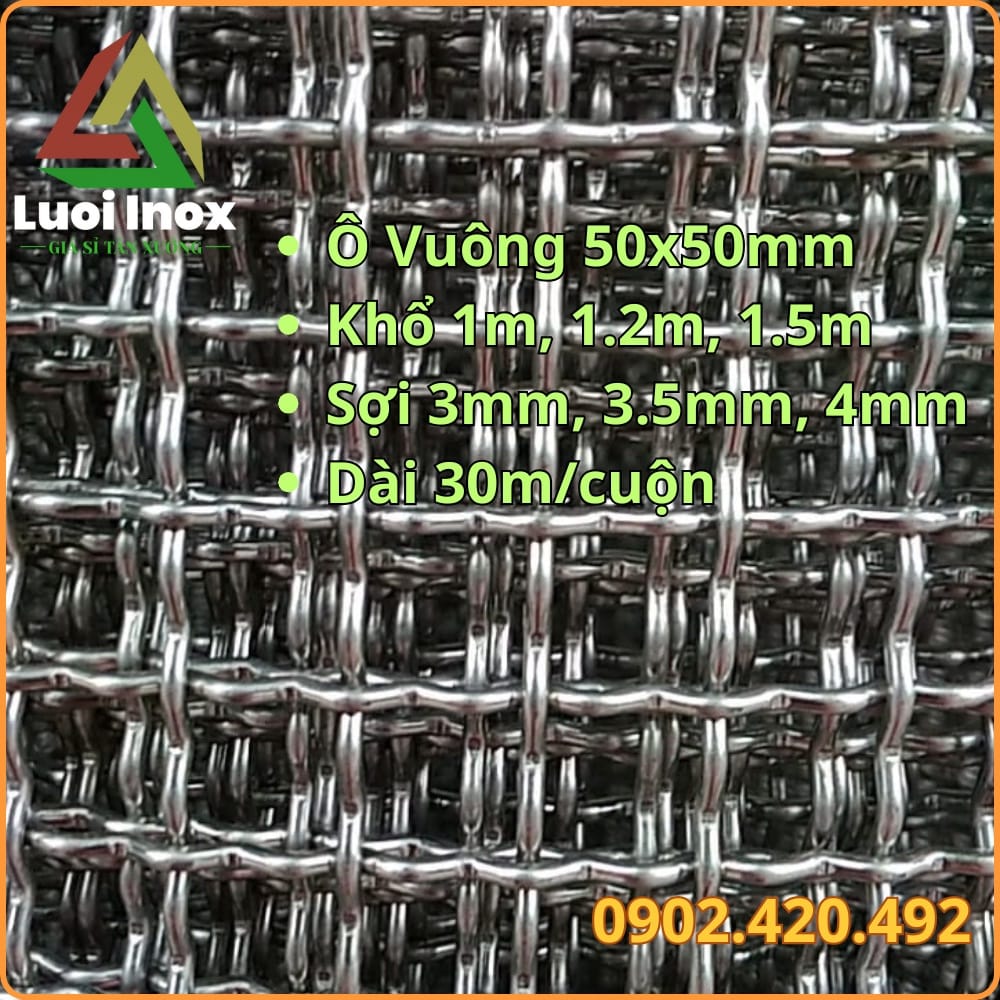 Xưởng xếp tấm lưới inox 50x50 hàn sẵn theo khổ trước khi đóng gói giao hàng