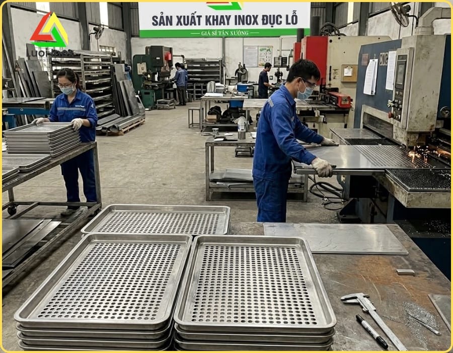 Sản phẩm nội thất, bồn chứa công nghiệp làm từ inox tấm sau khi gia công hoàn thiện