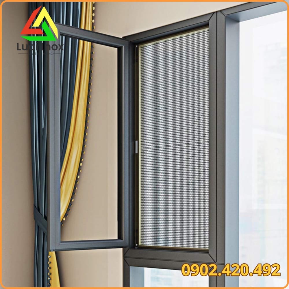 Lưới chống muỗi inox lắp trên cửa lưới xếp và ban công nhà ở thực tế